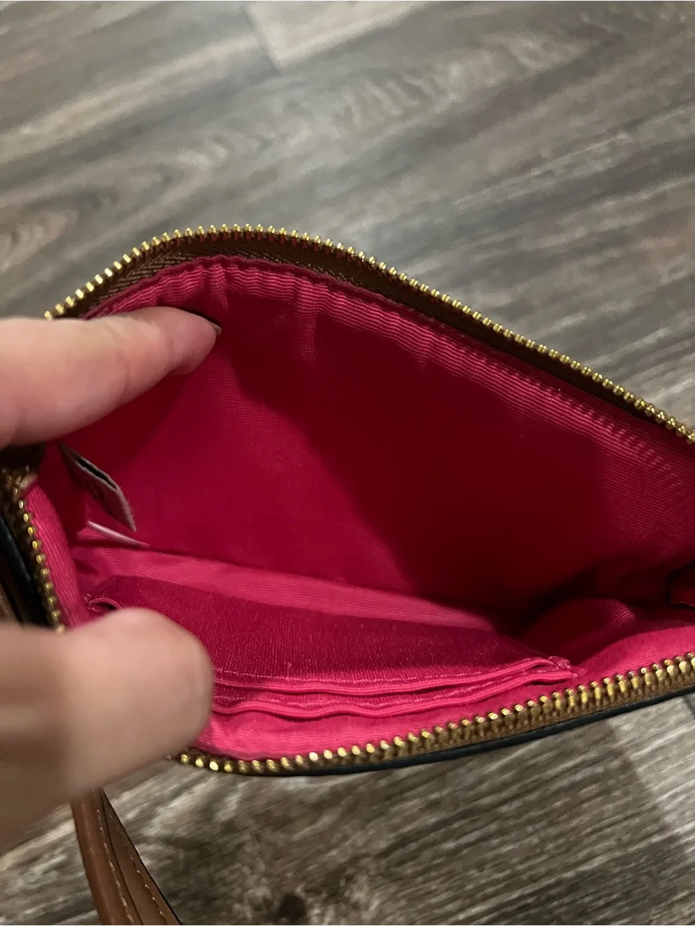Coach bold signature closure